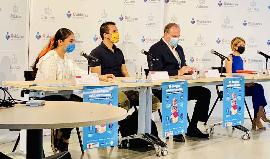 Suman esfuerzos UdeG, FEU y SSJ para combatir el dengue. (Especial)