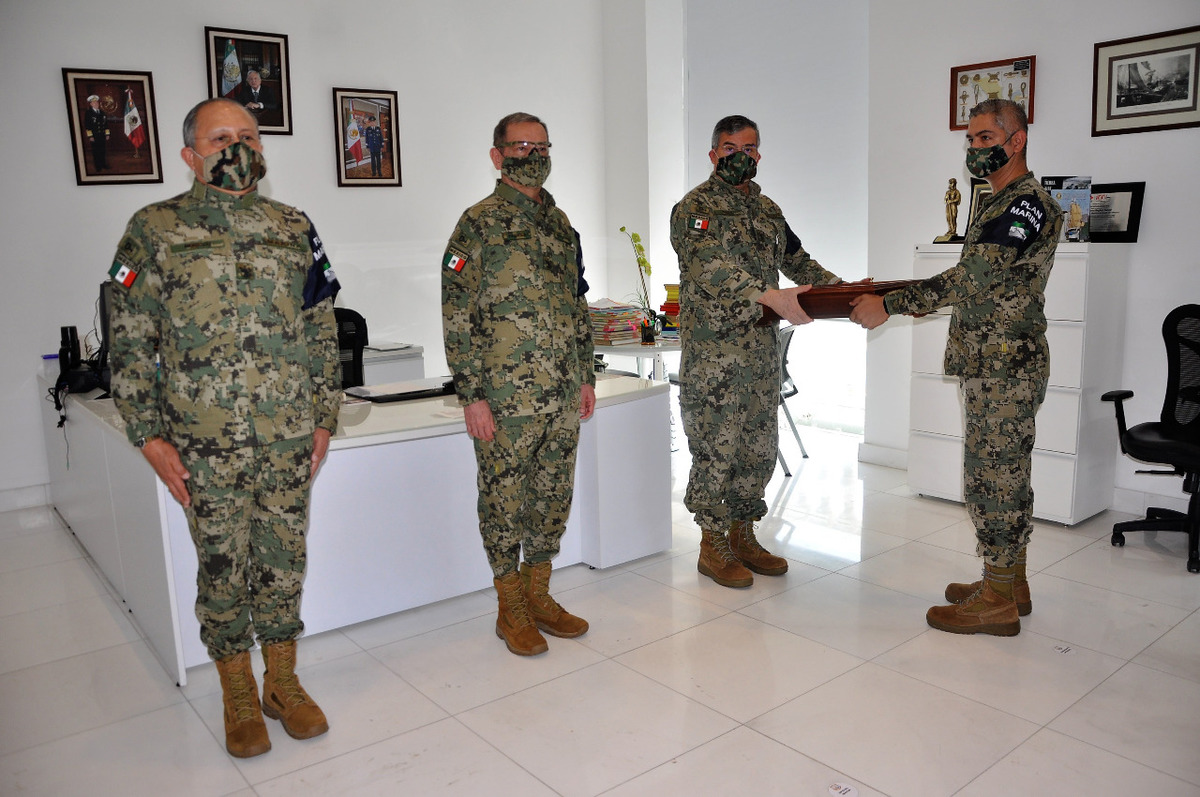 El almirante Santiago Jorge Morgado Gómez asumió el mando. (Isabel Zamudio)