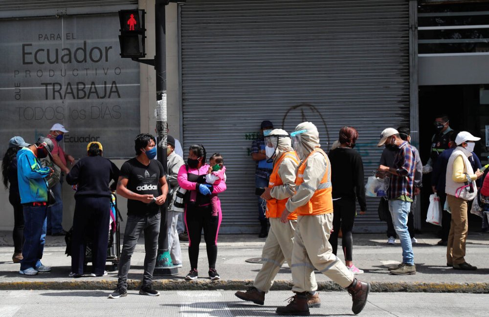 Ecuador, con 17.5 millones de habitantes, es de los más golpeados de Latinoamérica por el covid-19. (AP)