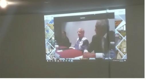 Encara Ambrosio Guzmán al director Diego Prieto por obligarlo a renunciar. (Carlos Morales)