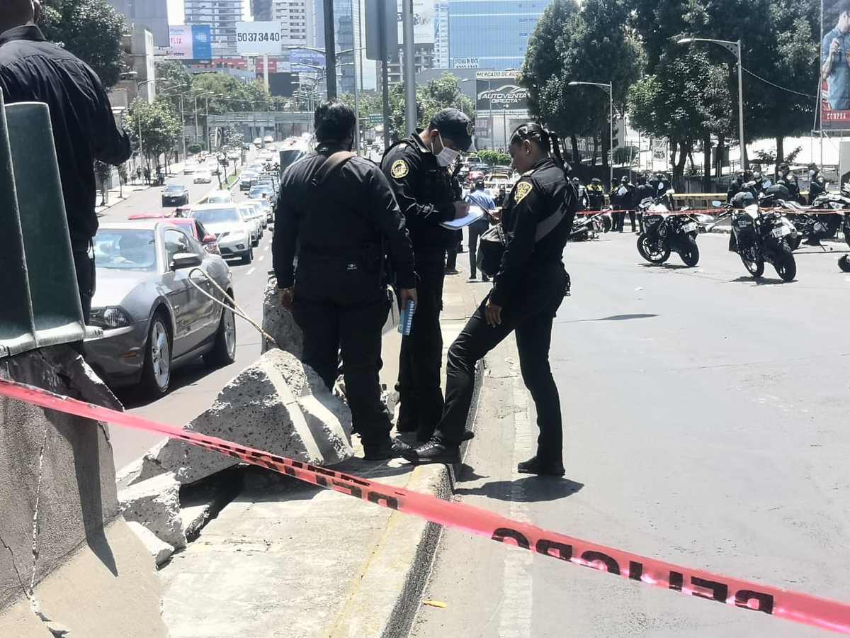 Un policía murió luego de que su motocicleta se derrapara. (César Velázquez)