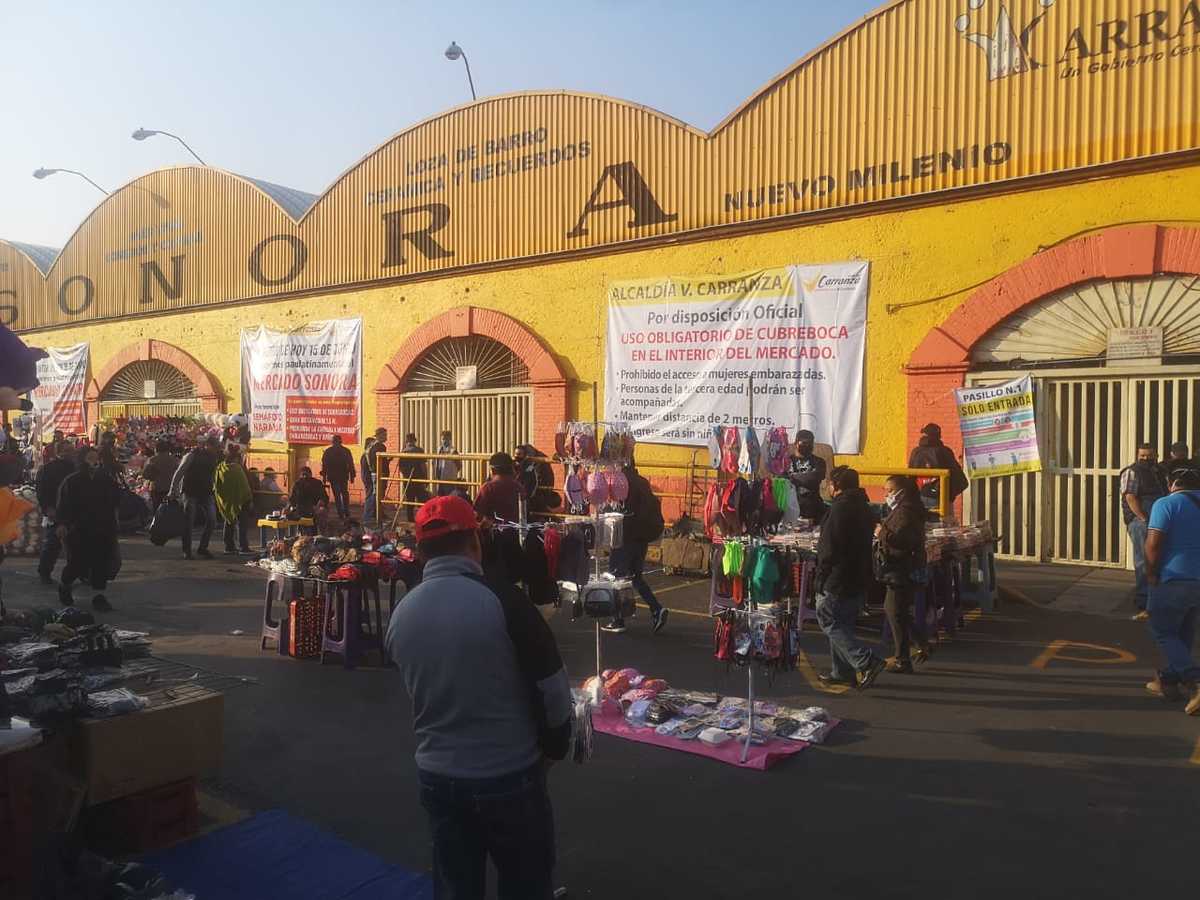 Reabren locales en Mercado de Sonora tras cierre por coronavirus. | César Velázquez