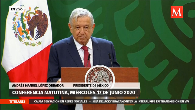 AMLO critica invitación a Chumel a foro sobre racismo