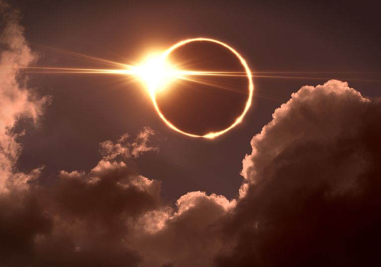 Eclipse de Anillo de Fuego (Shutterstock)