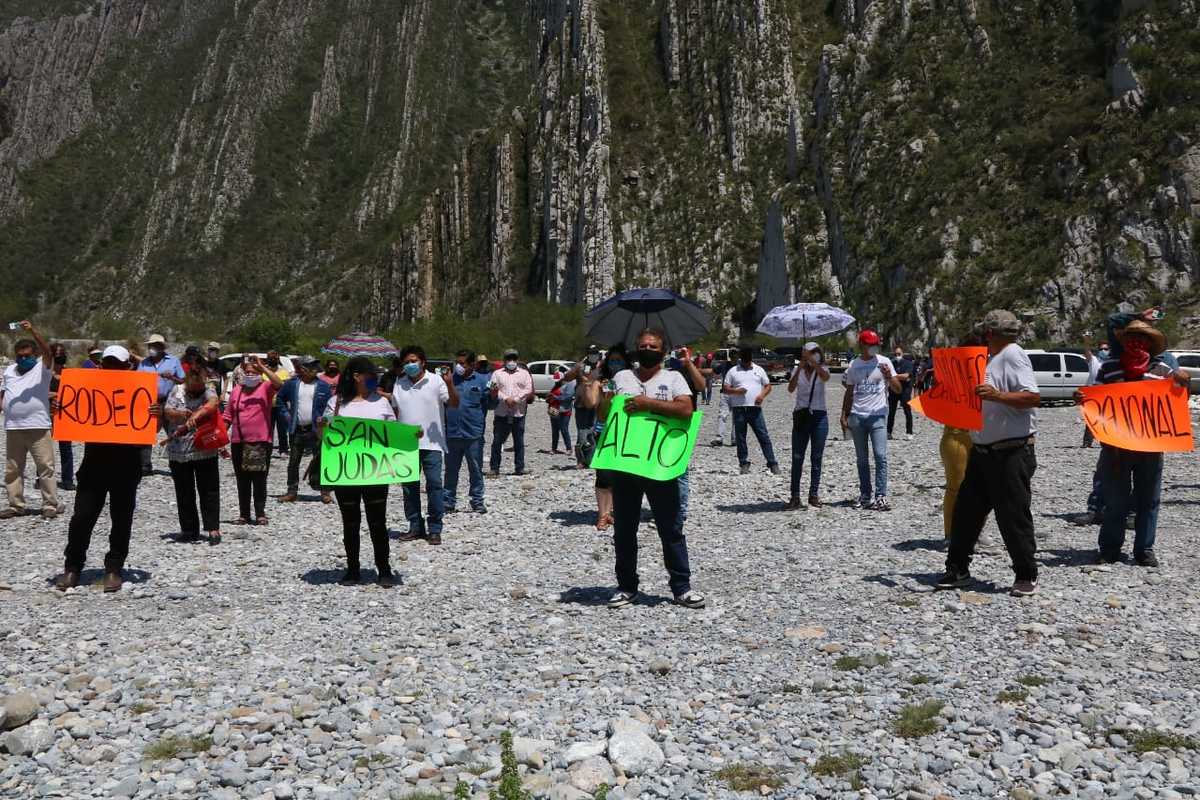 Los habitantes de La Huasteca señalaron que el municipio de Santa Catarina es el único que los apoya. Foto: Leonel Rocha.