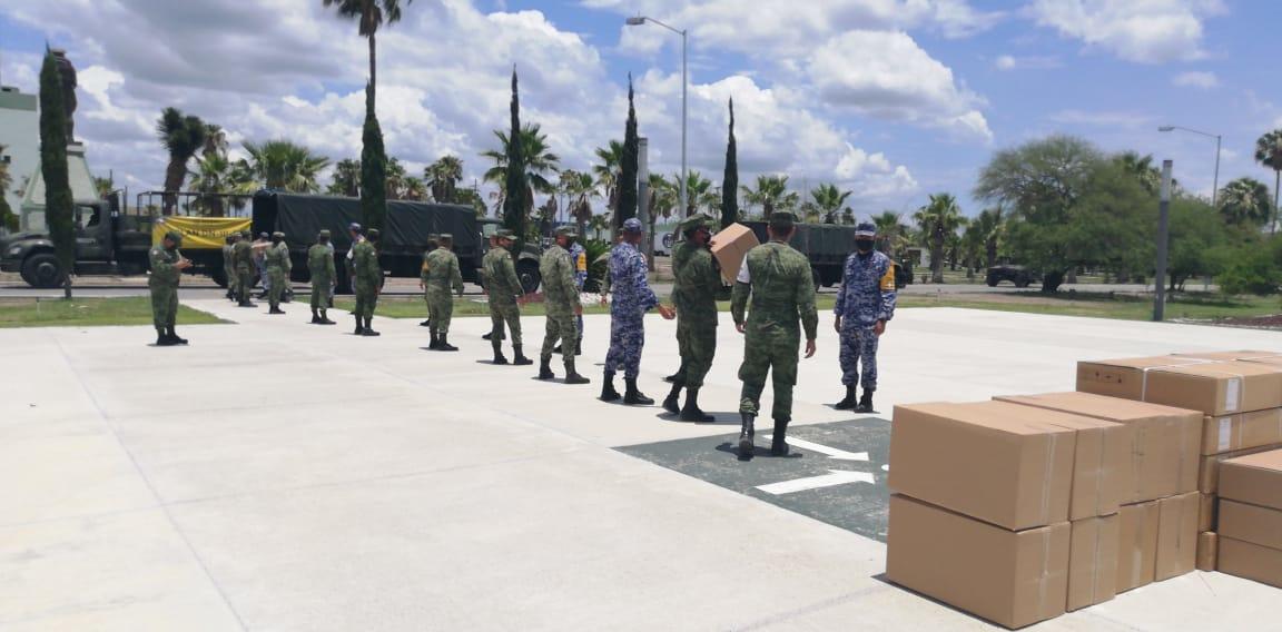 La Sedena recibió los insumos médicos la tarde del martes. Foto: Especial.