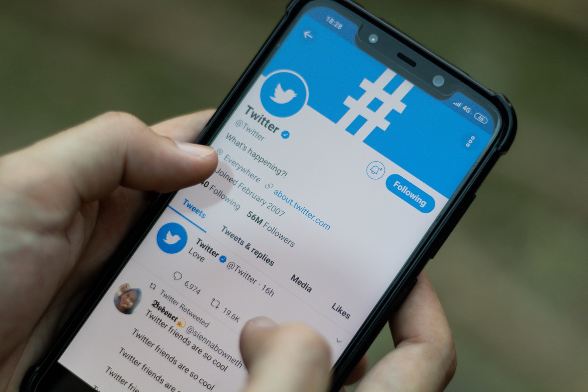 Twitter introduce los tuits de voz de hasta 140 segundos en iOS. (Shutterstock)