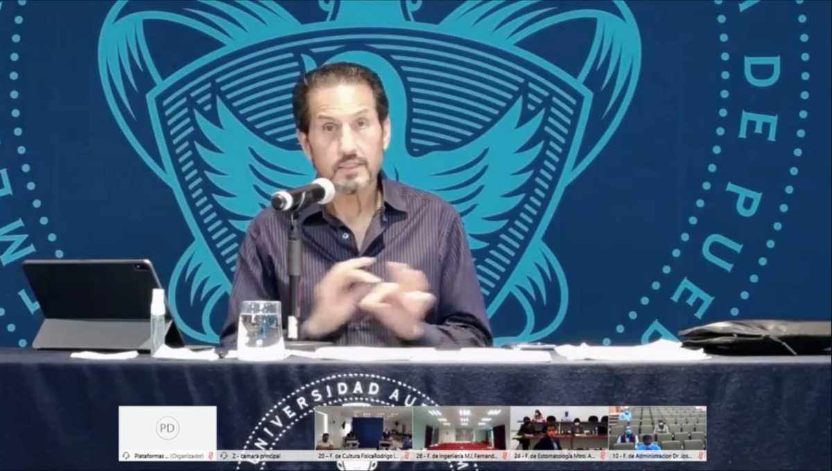 Alfonso Esparza Ortiz, rector de la máxima casa de estudios. (Jaime Zambrano)