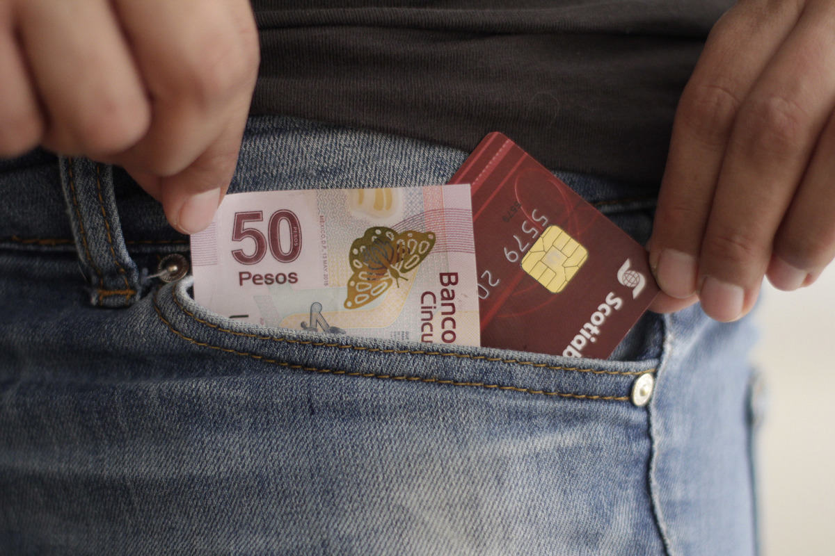 La víctima acudió esta tarde a retirar dinero al Scotiabank. (Agencia Enfoque)