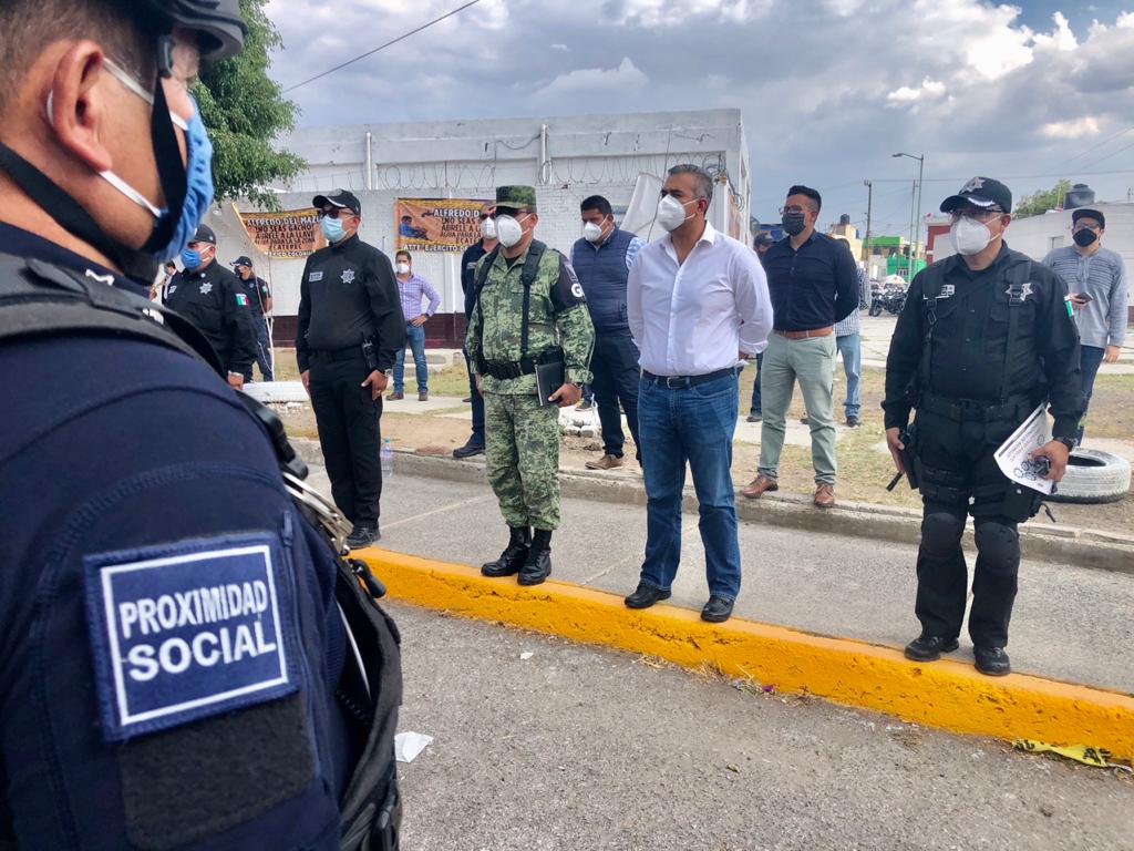 El alcalde Fernando Vilchis Contreras supervisó personalmente el inicio de dicho operativo. (Especial)