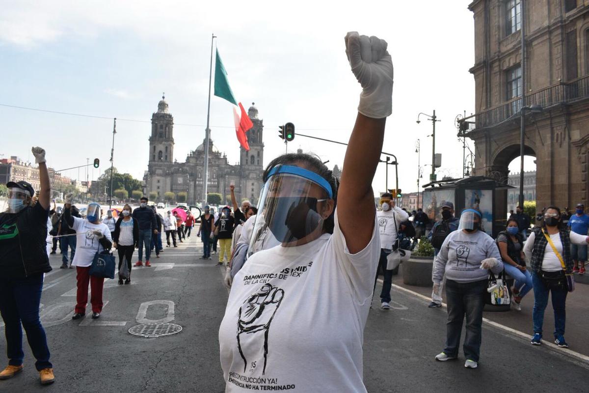 Los damnificados del 19-S retiraron su protesta en Zócalo de CdMx. | Especial