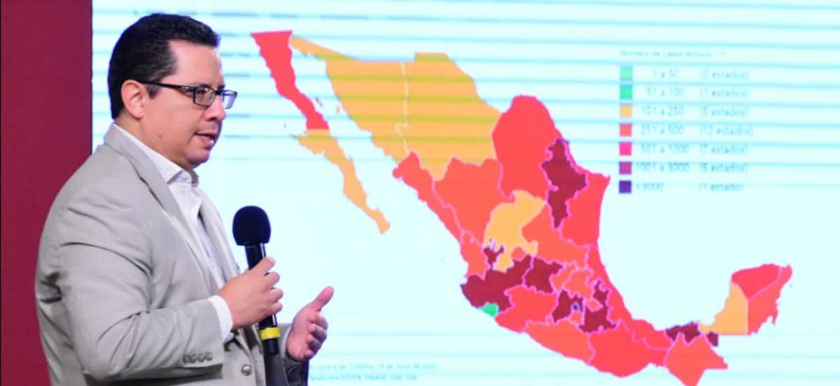 El director de Epidemiología, José Luis Alomía, presentó el informe del coronavirus del 19 de junio. (Especial)