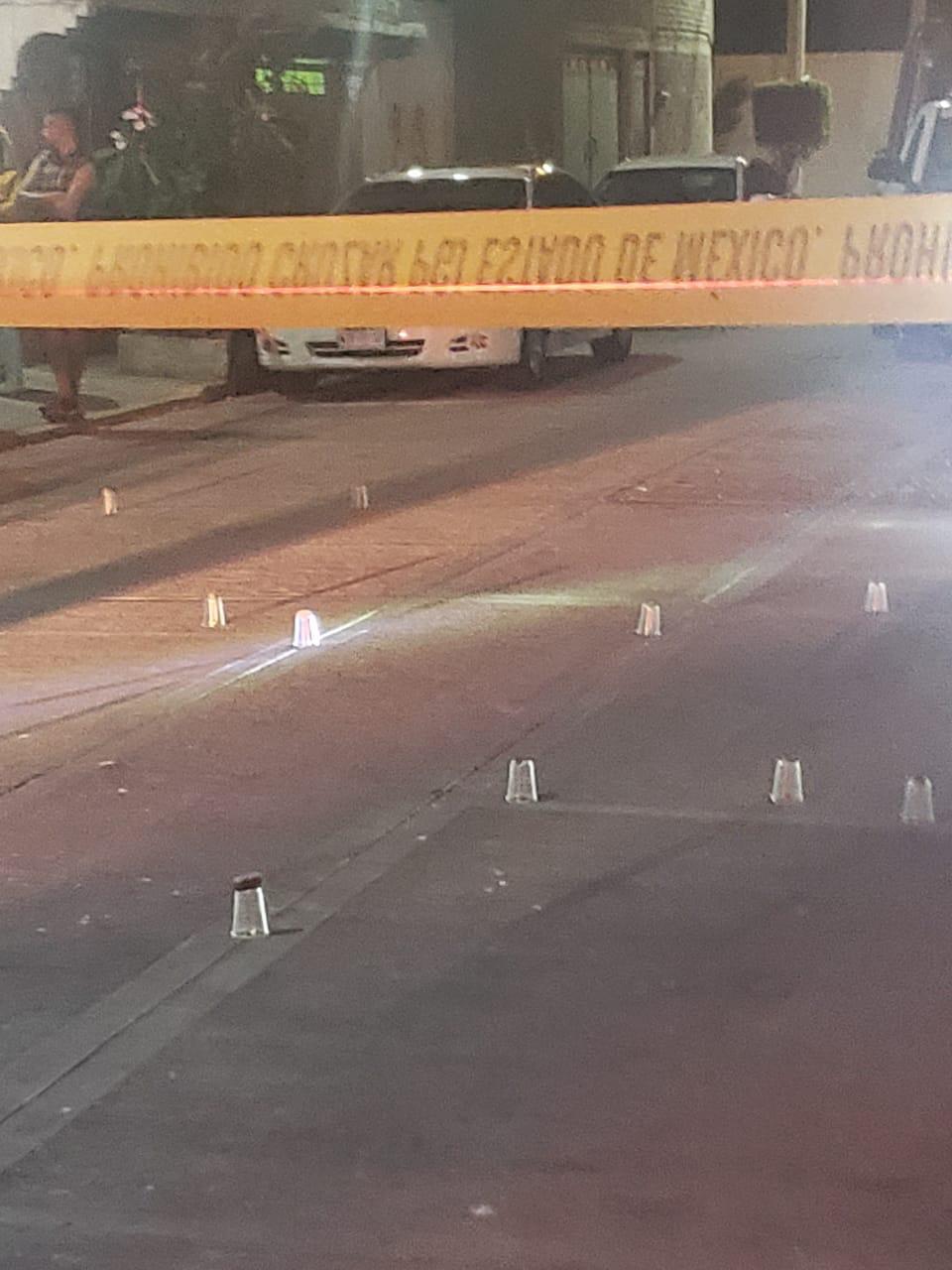 En el lugar se encontraron al menos ocho casquillos percutidos. (Especial)