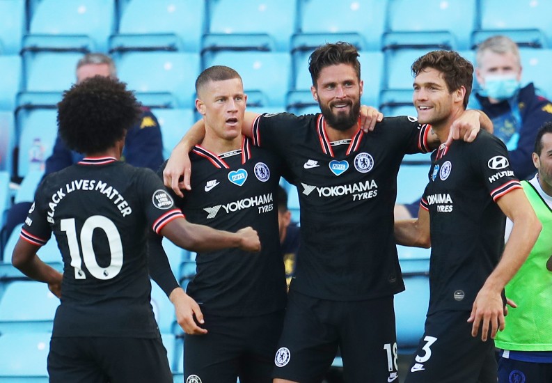 Chelsea se llevó los tres puntos del Villa Park (Reuters)