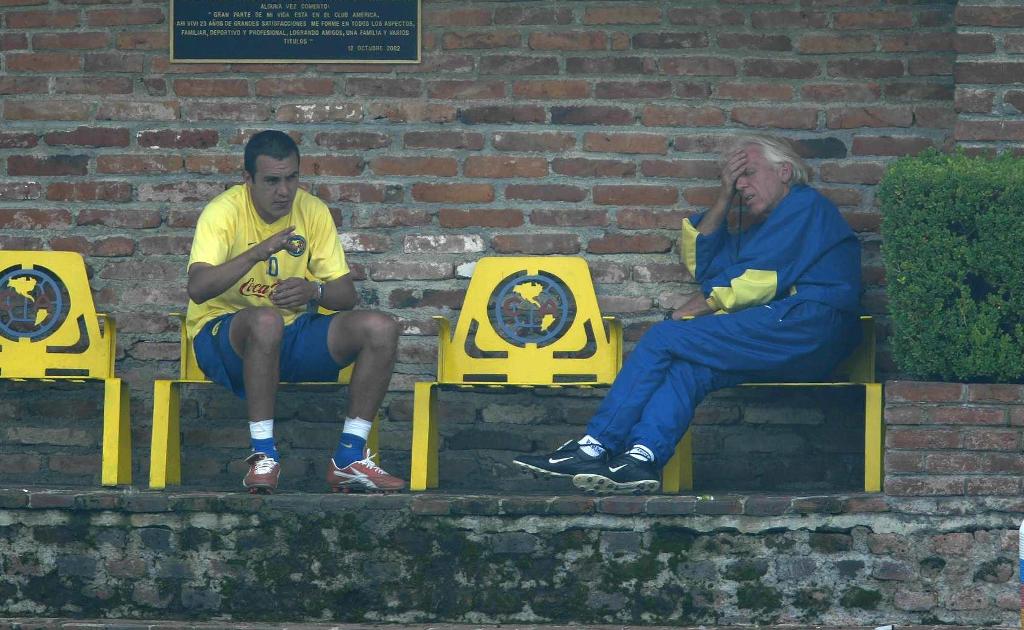 Cuauhtémoc Blanco y Leo Beenhakker (Mexsport)