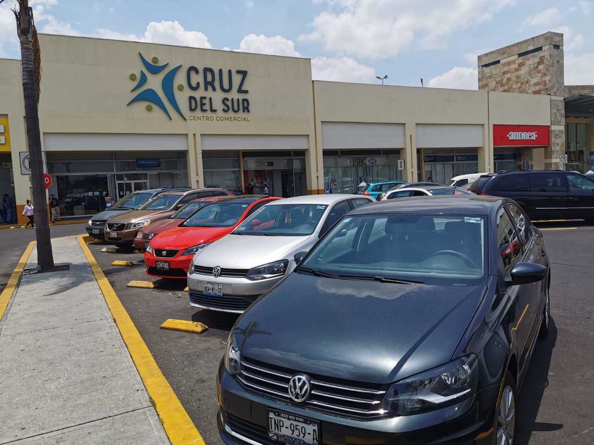 Se giraron los oficios correspondientes a Cruz del Sur y Plaza Loreto para que cerraran sus cortinas. (Melanie Torres)