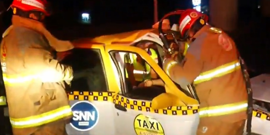 El accidente ocurrió a la altura de avenida Félix U. Gómez. Foto: Especial.