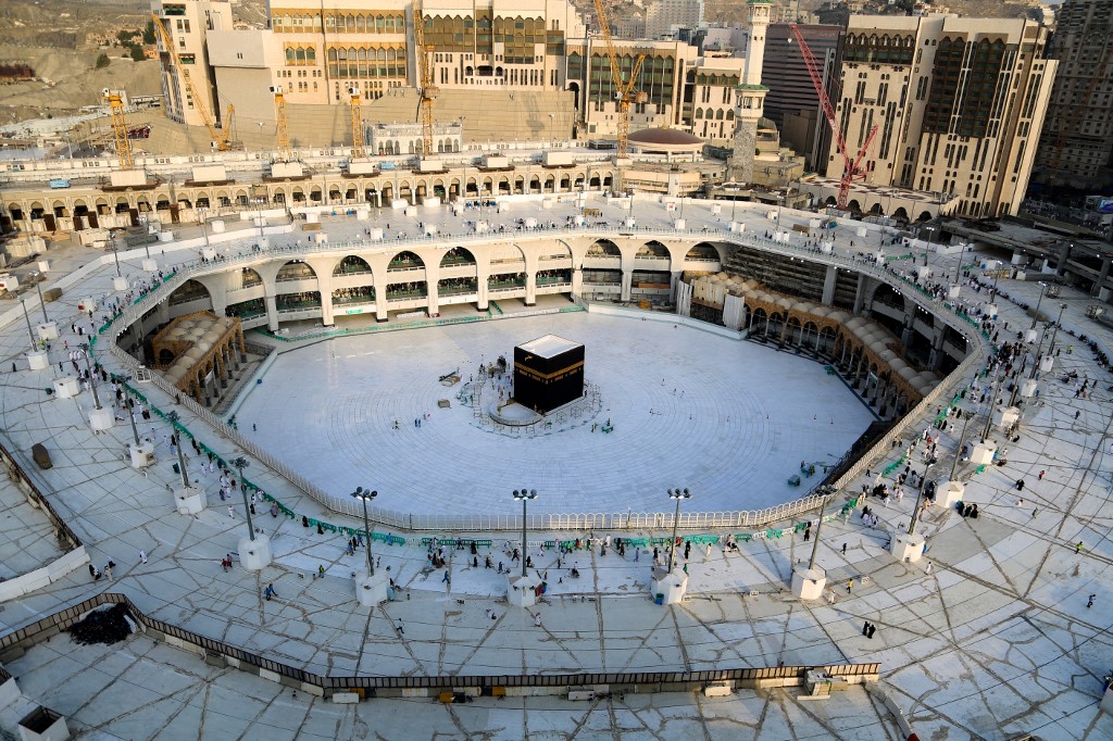 La Gran Mezquita de La Meca, con pocos fieles tras la pandemia de coronavirus. (AFP)