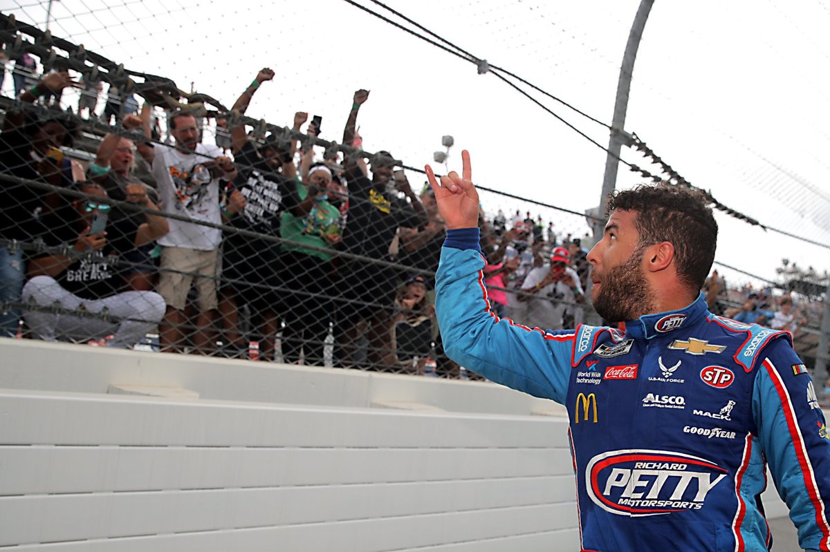 Bubba Wallace (Twitter: @BubbaWallace)