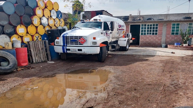 Hallan toma clandestina en Acolman y detienen a dos