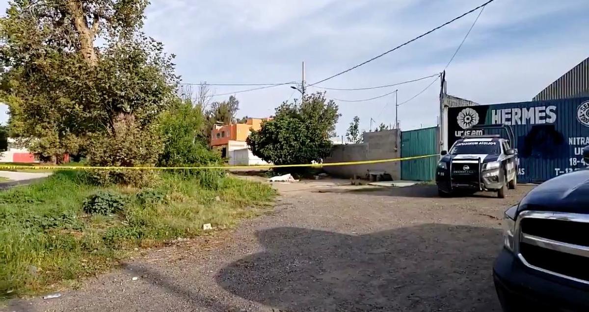 A su llegada, los paramédicos indicaron que el cadáver presentaba impactos de bala y huellas de tortura. (Especial)