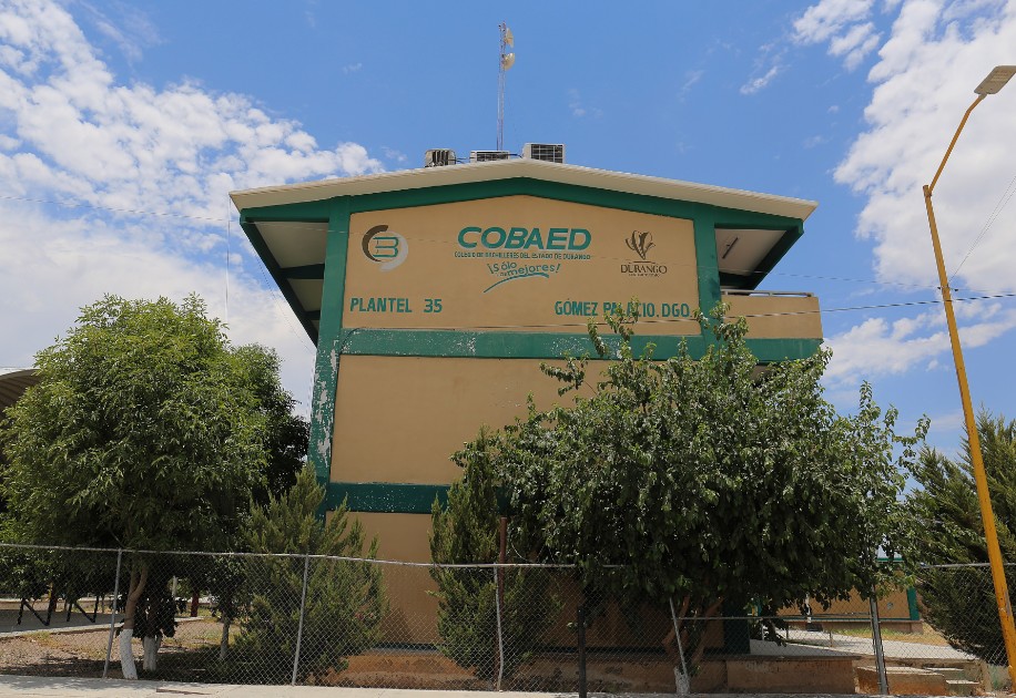 Plantel número 35 Cobaed en Gómez Palacio. (Rolando Riestra)