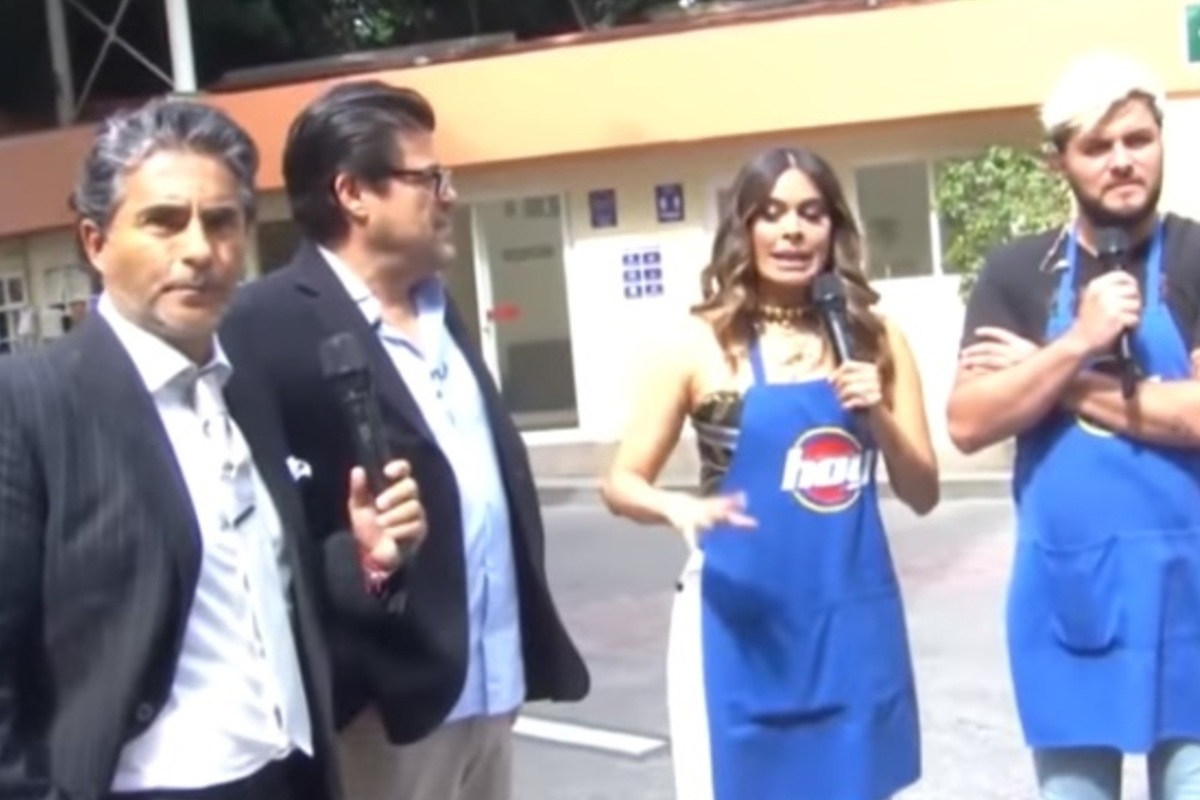 Raúl Araiza siguió con la transmisión (YouTube).