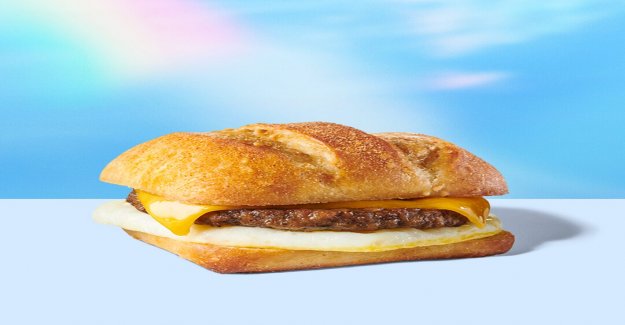 El sándiwch es una deliciosa mezcla de salchicha de planta, huevo y queso añejo. (Twitter: @Starbucks)