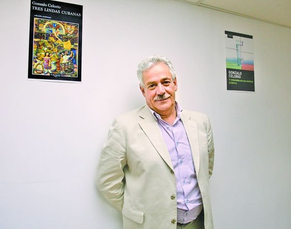 Otros vocablos planteados son cuarentena y distanciamiento, dice el novelista. Archivo Milenio