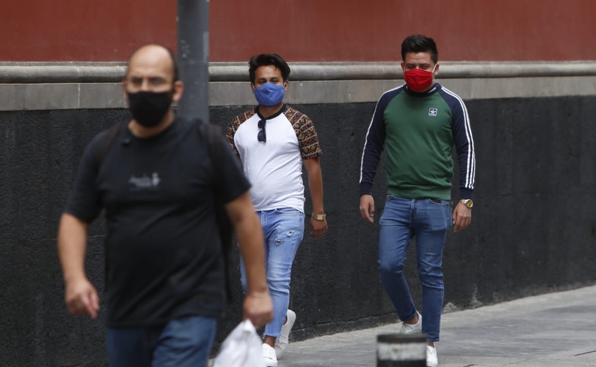 El uso de mascarillas representa un apoyo para evitar la transmisión del virus en espacios reducidos, dijo el PRI. (Ariana Pérez)
