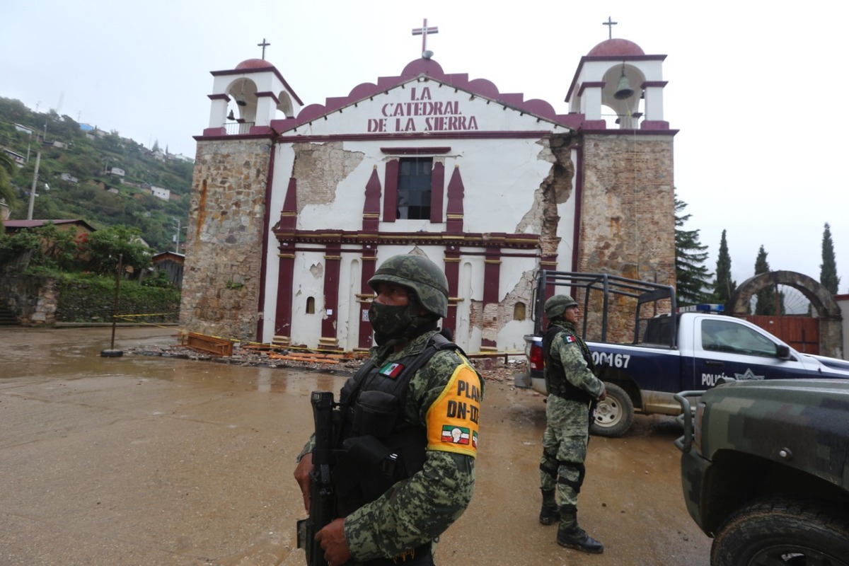 En Oaxaca, la Sedena activó el Plan DN-III-E tras el sismo registrado este martes | Jorge Carballo