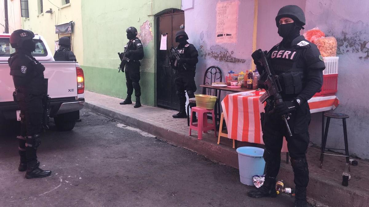 Los policías catearon un inmueble en la colonia Anáhuac / Jorge Becerril