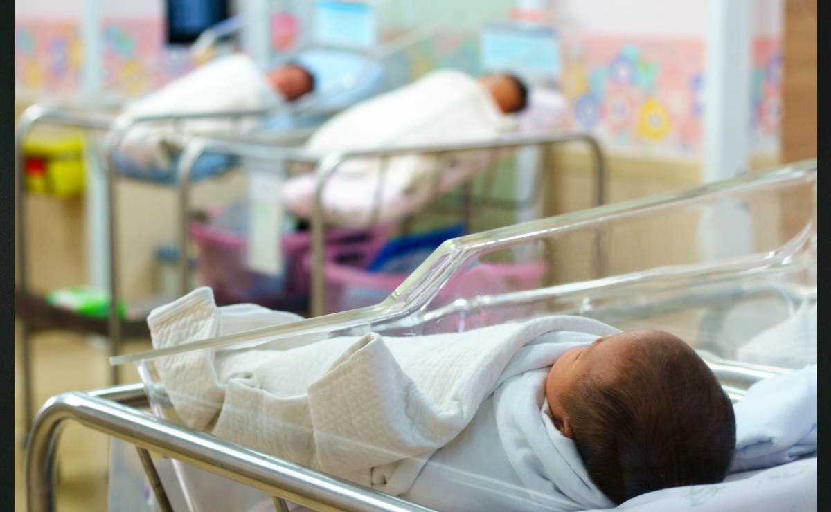 Trillizos dieron positivo a covid-19, a pesar de que sus padres no presentan la enfermedad (Archivo Shutterstock).