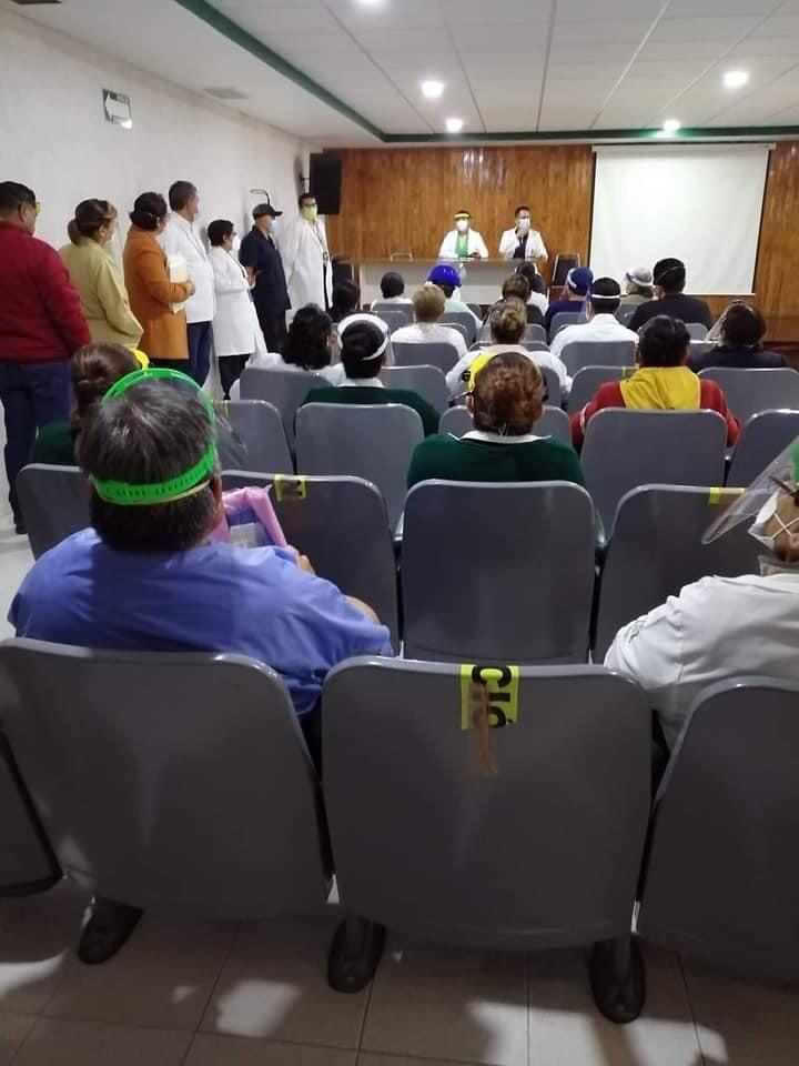 Vuelven a inconformarse trabajadores del IMSS ante la falta de dotación de equipo básico. (Especial)