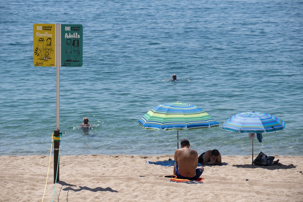 España es uno de los países donde su economía depende del turismo. (AFP)