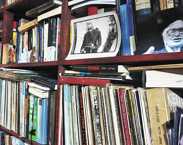 La idea es generar un banco de memorias. (Xavier Quirarte)