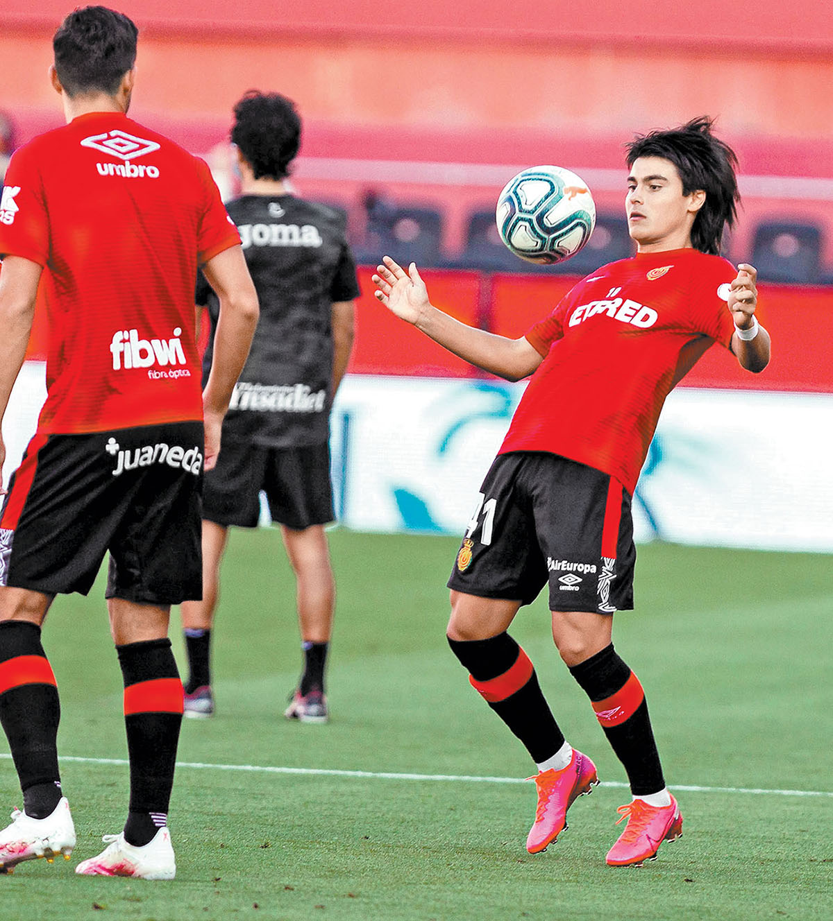 Luka Romero debutó a los 15 años. (EFE)