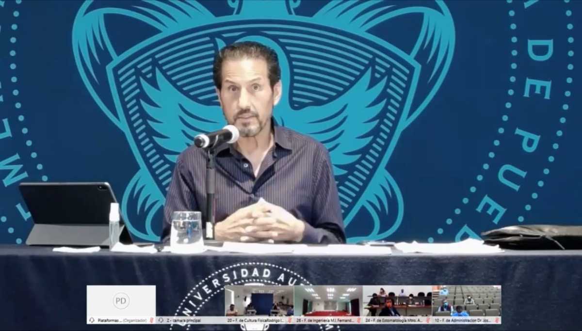 Alfonso Esparza Ortiz, rectorde la BUAP. (Jaime Zambrano)