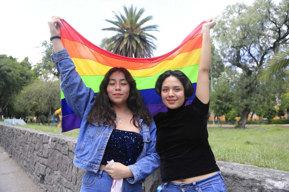 Primera marcha motorizada del orgullo LGBTTIQ. (Andrés Lobato)