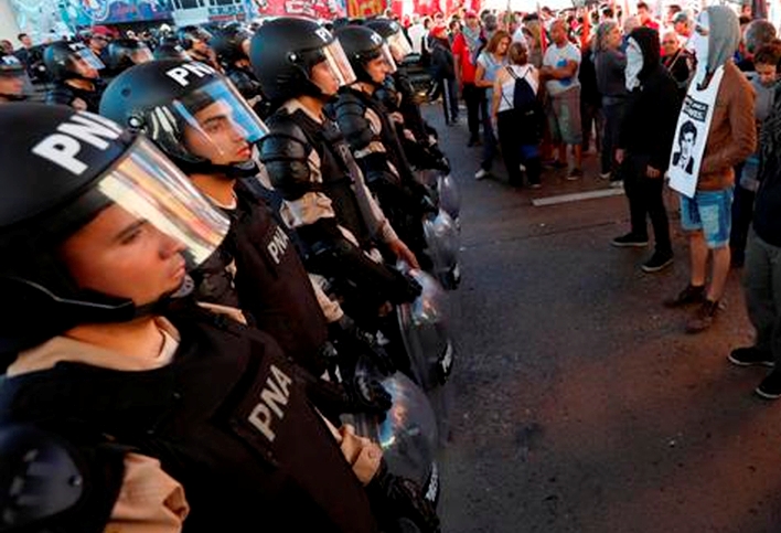 No es la primera ocasión que se denuncia un abuso policial en Tucumán. (Archivo)