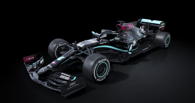 Auto negro de Mercedes para la temporada 2020 de F1 (Twitter @MercedesAMGF1)