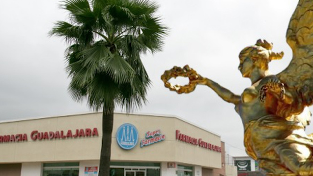 Dona Farmacias Guadalajara 100 ventiladores mecánicos