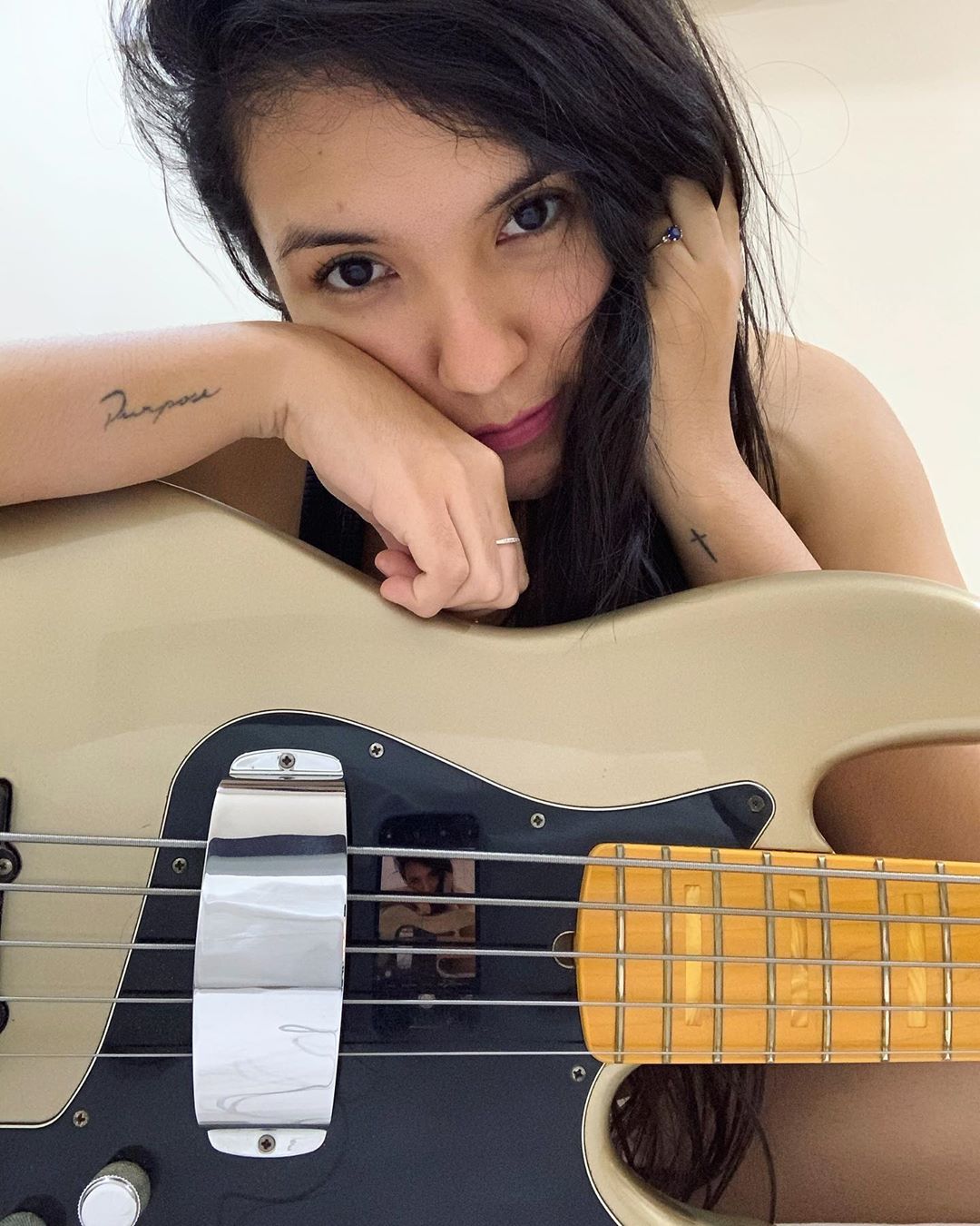 La joven artista está 'encerrada' en Qatar debido a la pandemia; acudió a tocar con su banda, 'Mocka Ladies' (Instagram @melissa_soublette).