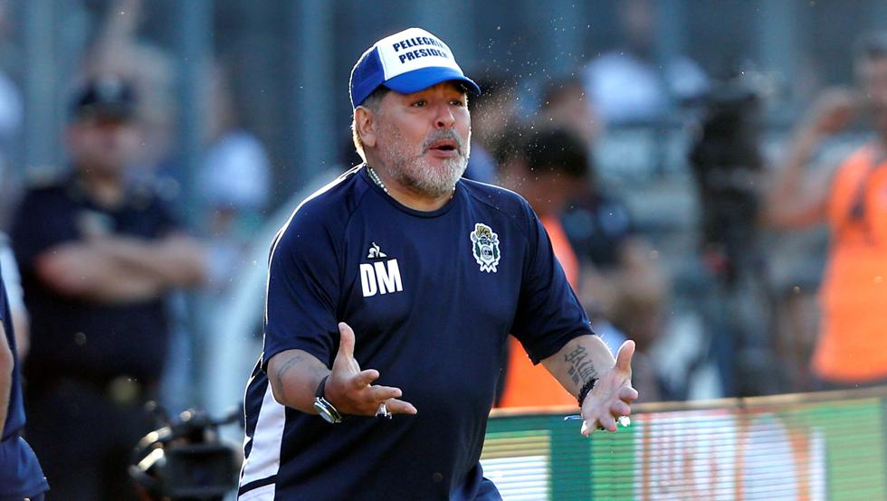 Diego Maradona podría dirigir a España en Qatar 2022 (EFE)