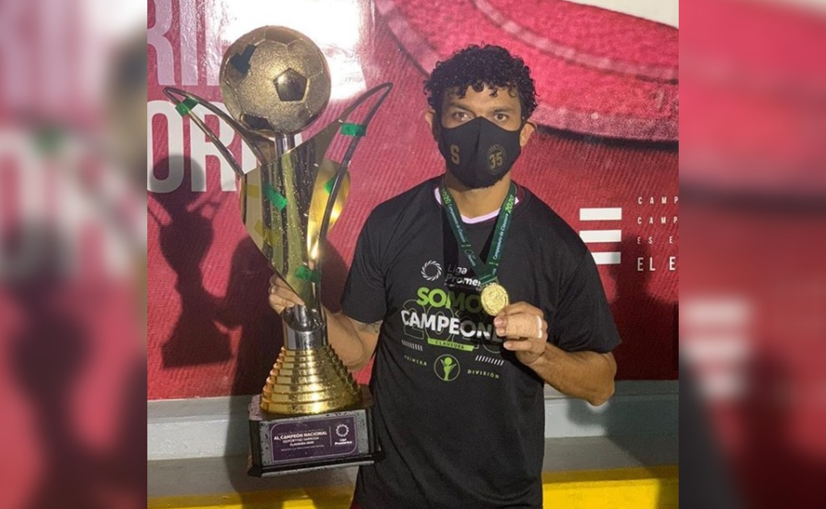 Michael Barrantes se disloca el dedo en la final de Costa Rica (Instagram @michael_barrantes_oficial)