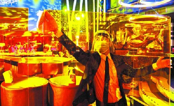 El desafío inmediato es reducir al mínimo los daños a la salud y a la economía que causó el covid-19. Athit Perawongmetha/Reuters