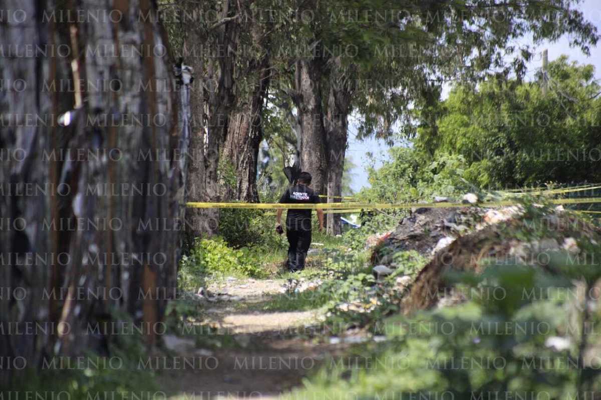 Lugar del hallazgo del cadáver de un hombre que se encontraba amarrado con cinta y enredado en una bolsa. (Andrés Lobato)