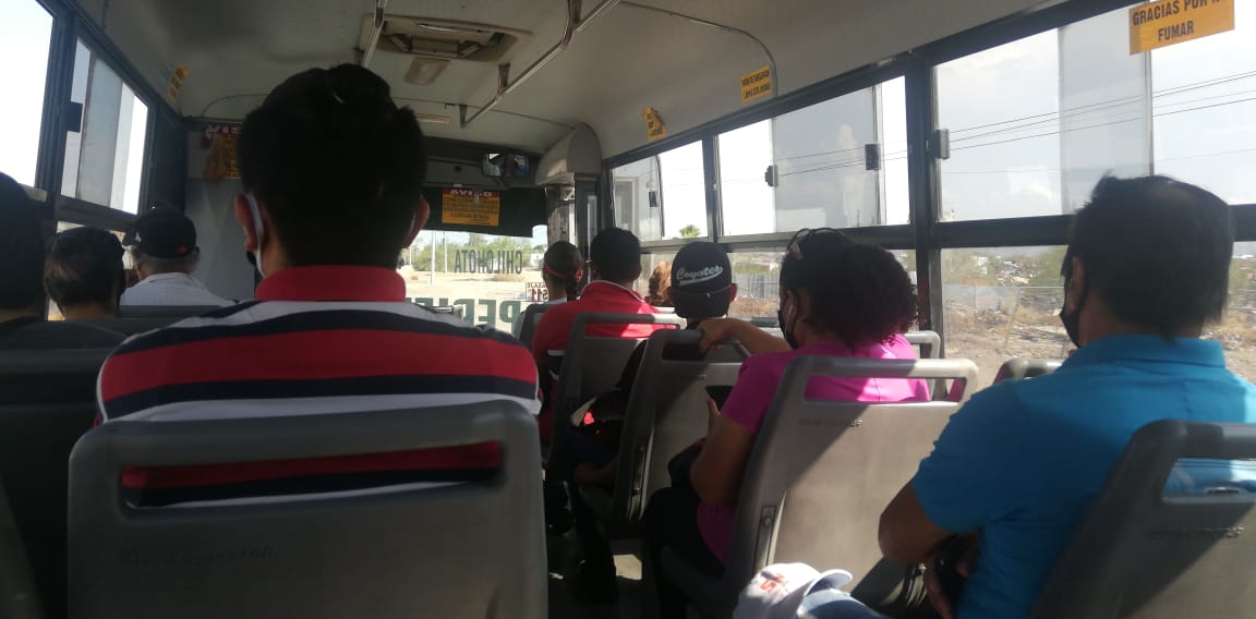 La sana distancia no estaba determinada con asientos vacíos intercalados. (Armando Moreno)