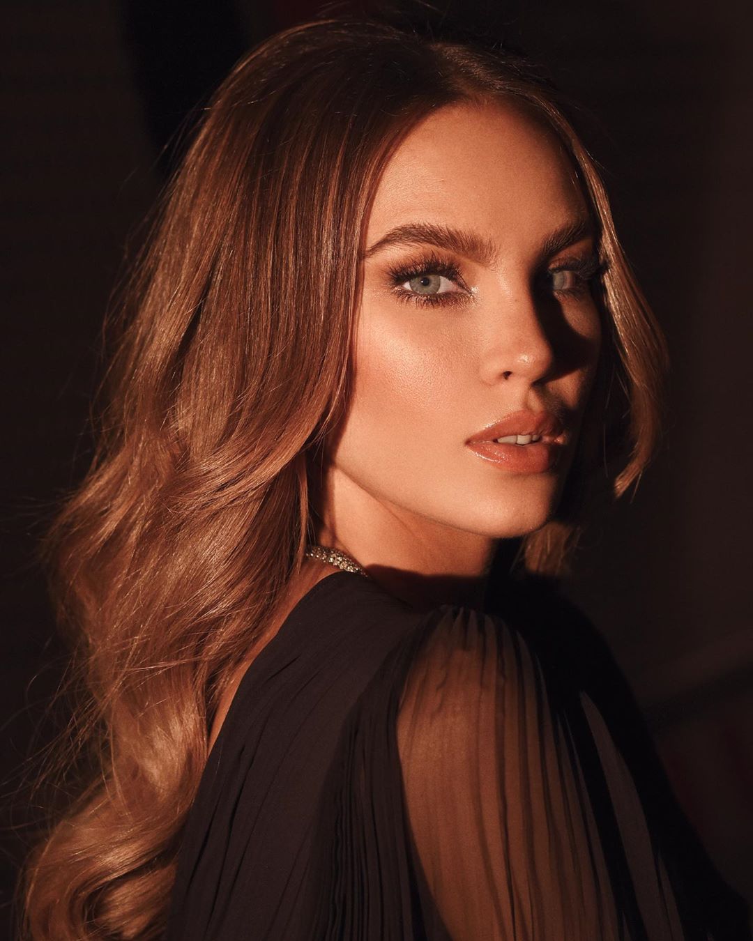 Belinda queda cautivada con rostro de concursante en 'La Voz' (Instagram).