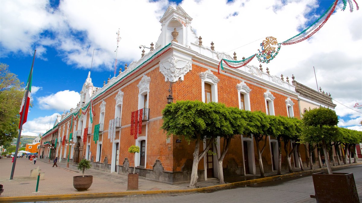 Decano del derecho y ex gobernador interno de Tlaxcala, Carlos Hernández García, fallece a los 84 años de edad.  (Especial)